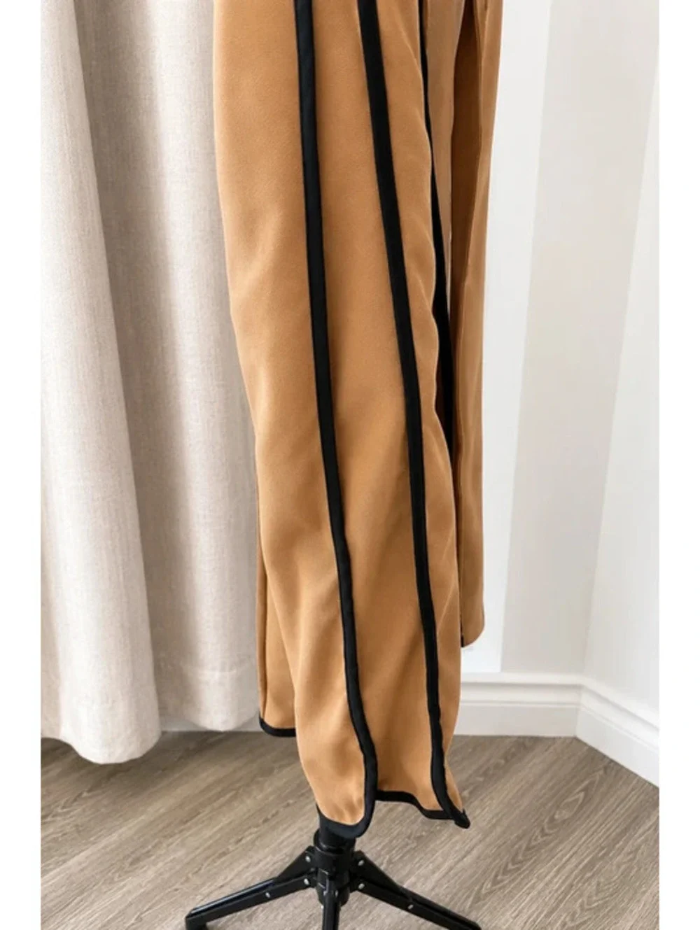 Ann Taylor Shirt Dress Tan with Black Trim Belted Size SP NWOT